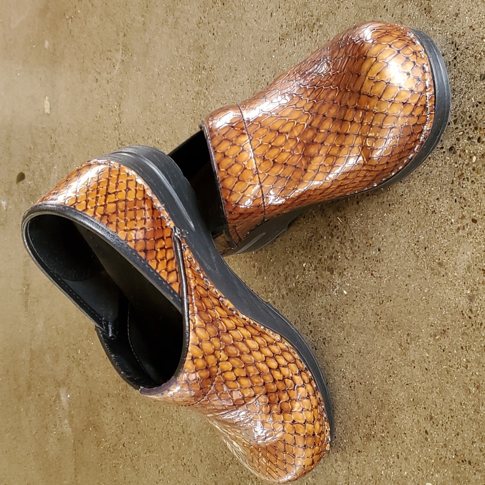 Sanita snakeskin clogs